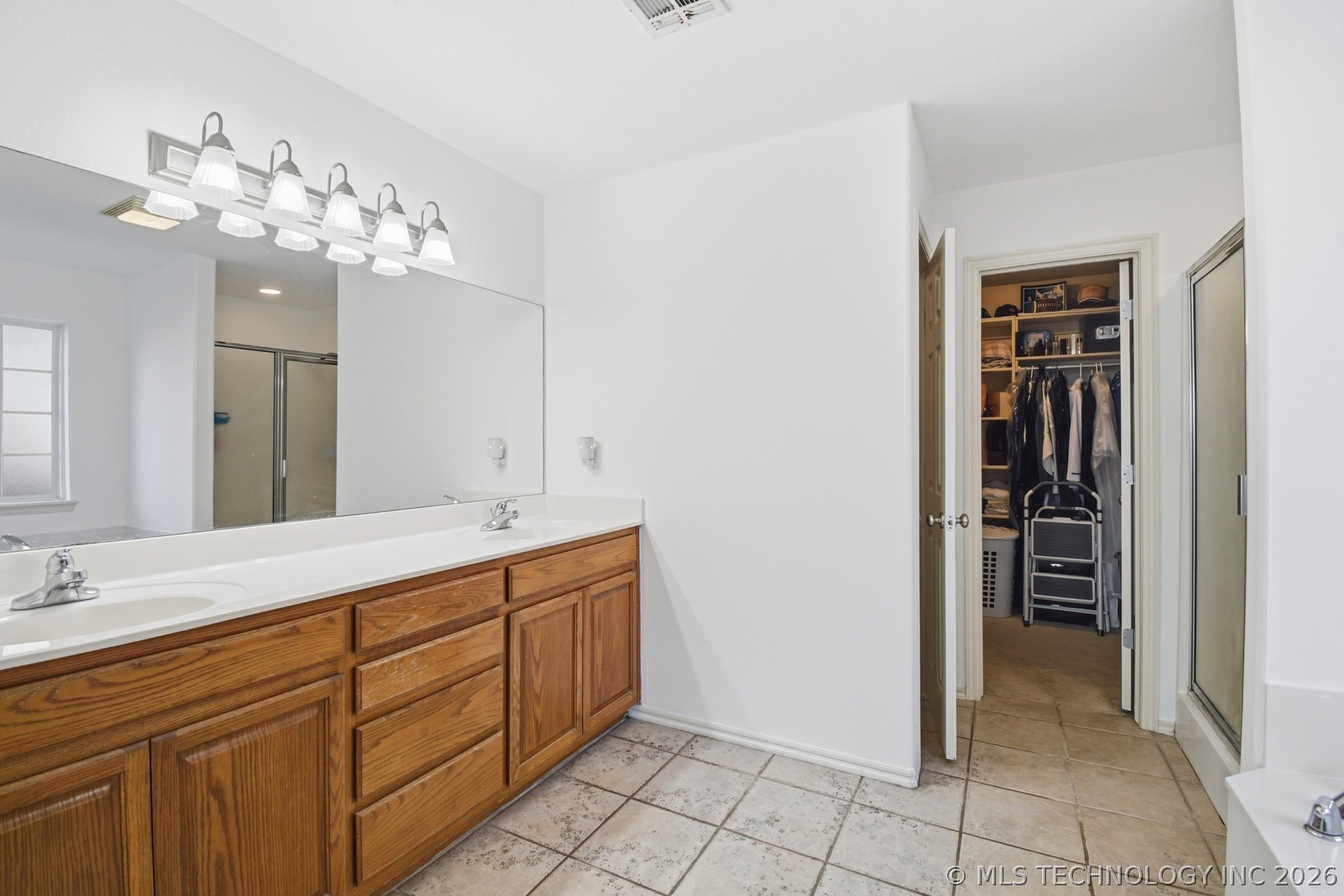 1703 S Desert Palm Place Property Photo 13