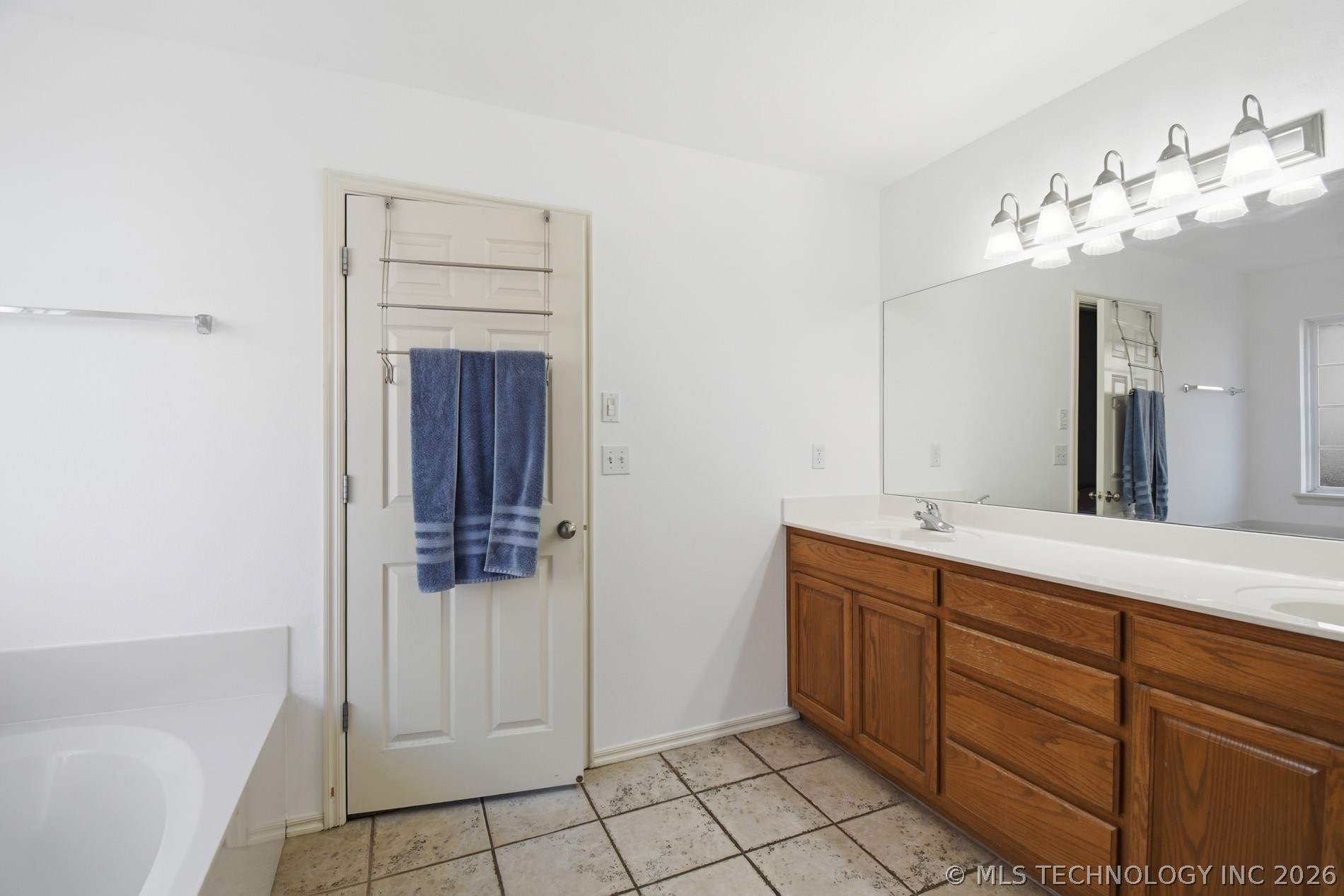 1703 S Desert Palm Place Property Photo 16