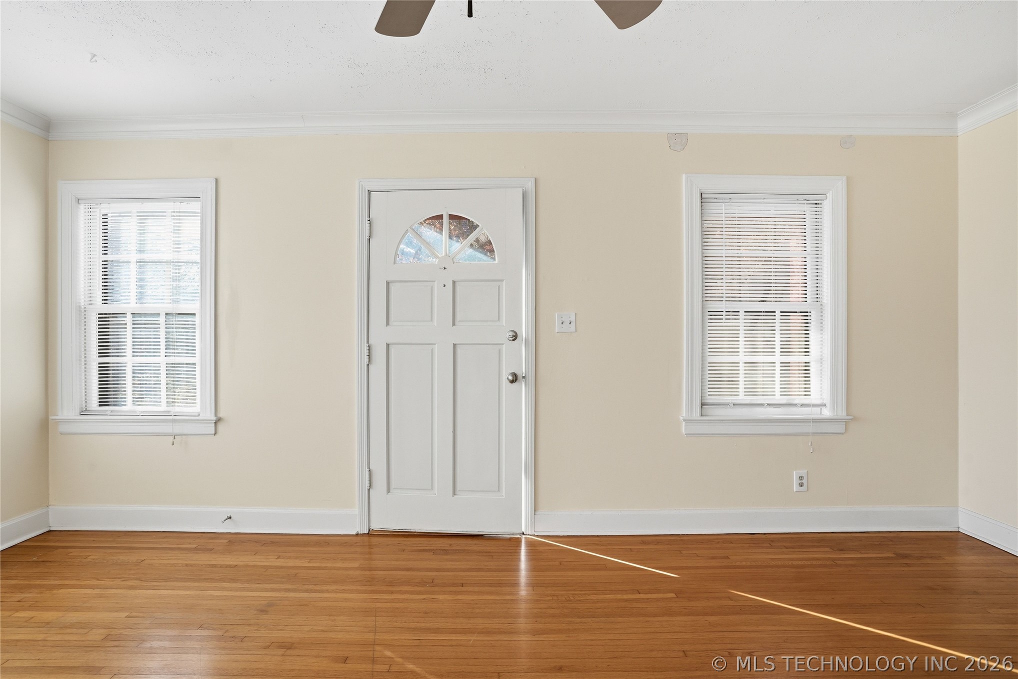 1610 S Lewis Avenue Property Photo 13