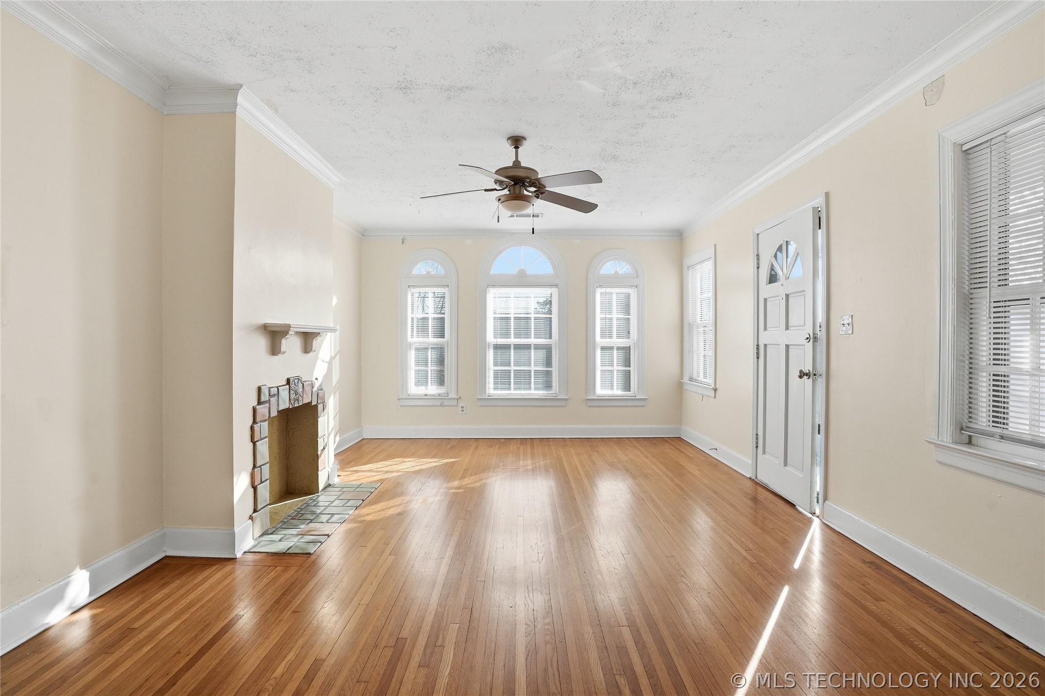 1610 S Lewis Avenue Property Photo 14