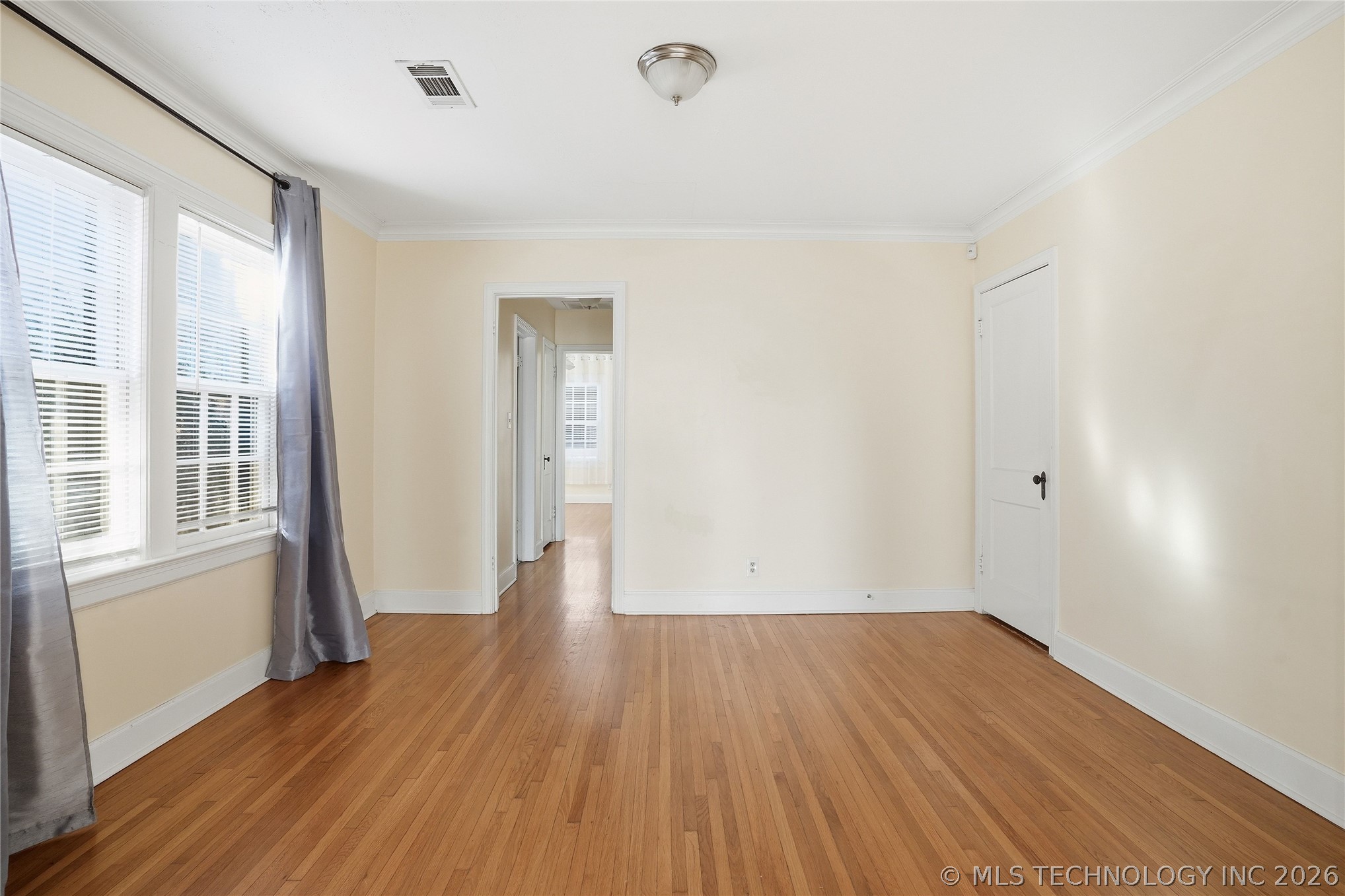 1610 S Lewis Avenue Property Photo 15