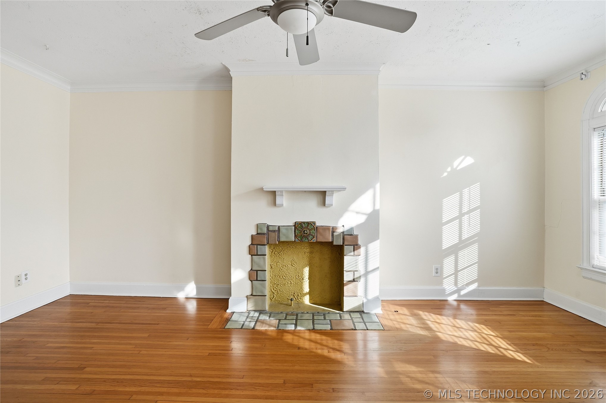 1610 S Lewis Avenue Property Photo 18