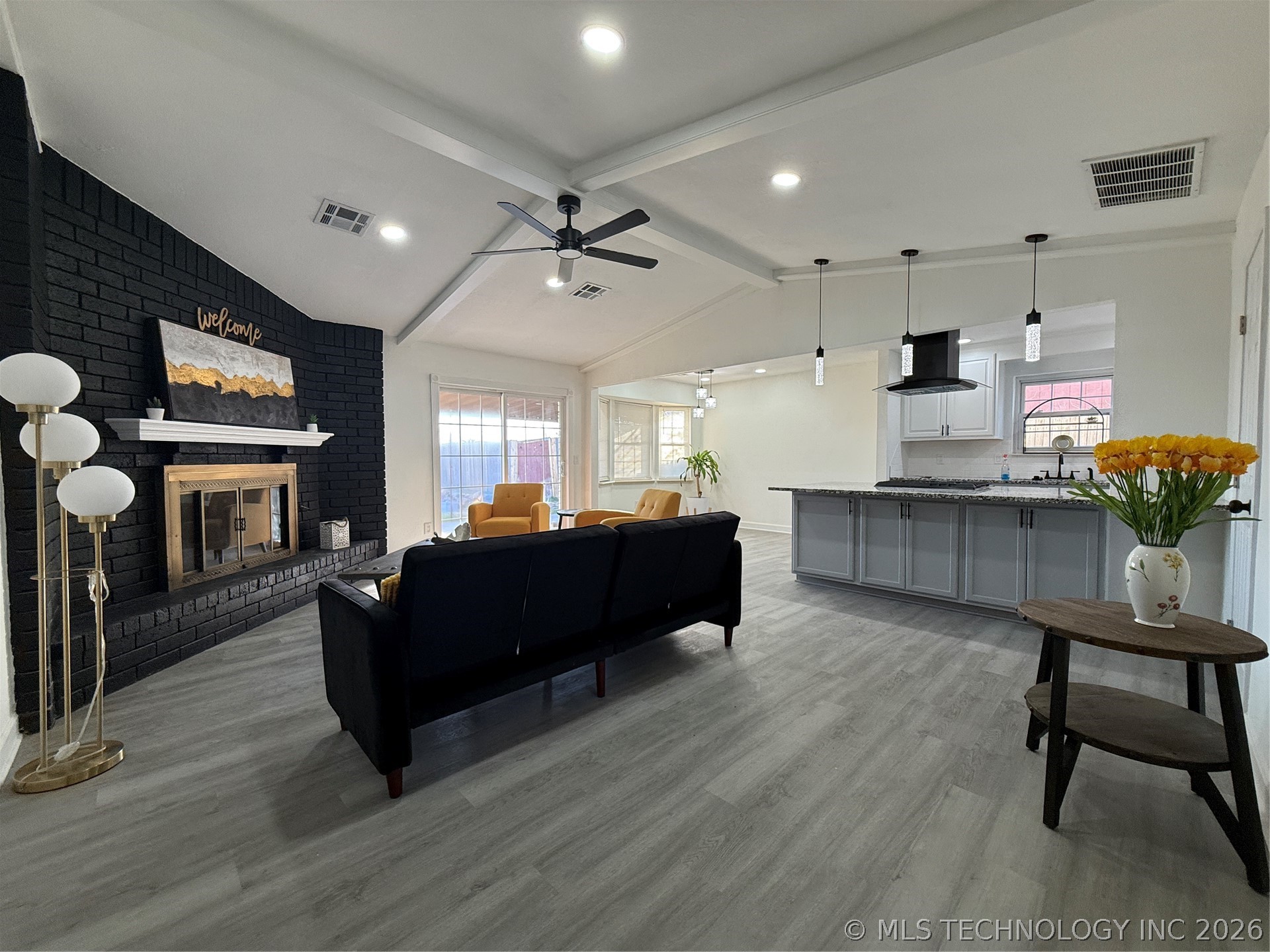 14002 E 36th Street Property Photo 4