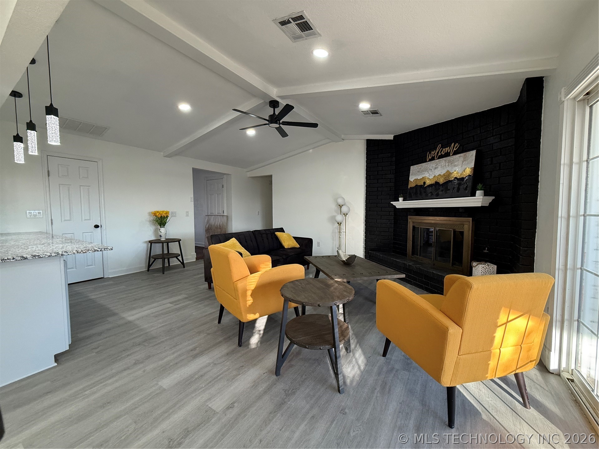 14002 E 36th Street Property Photo 5