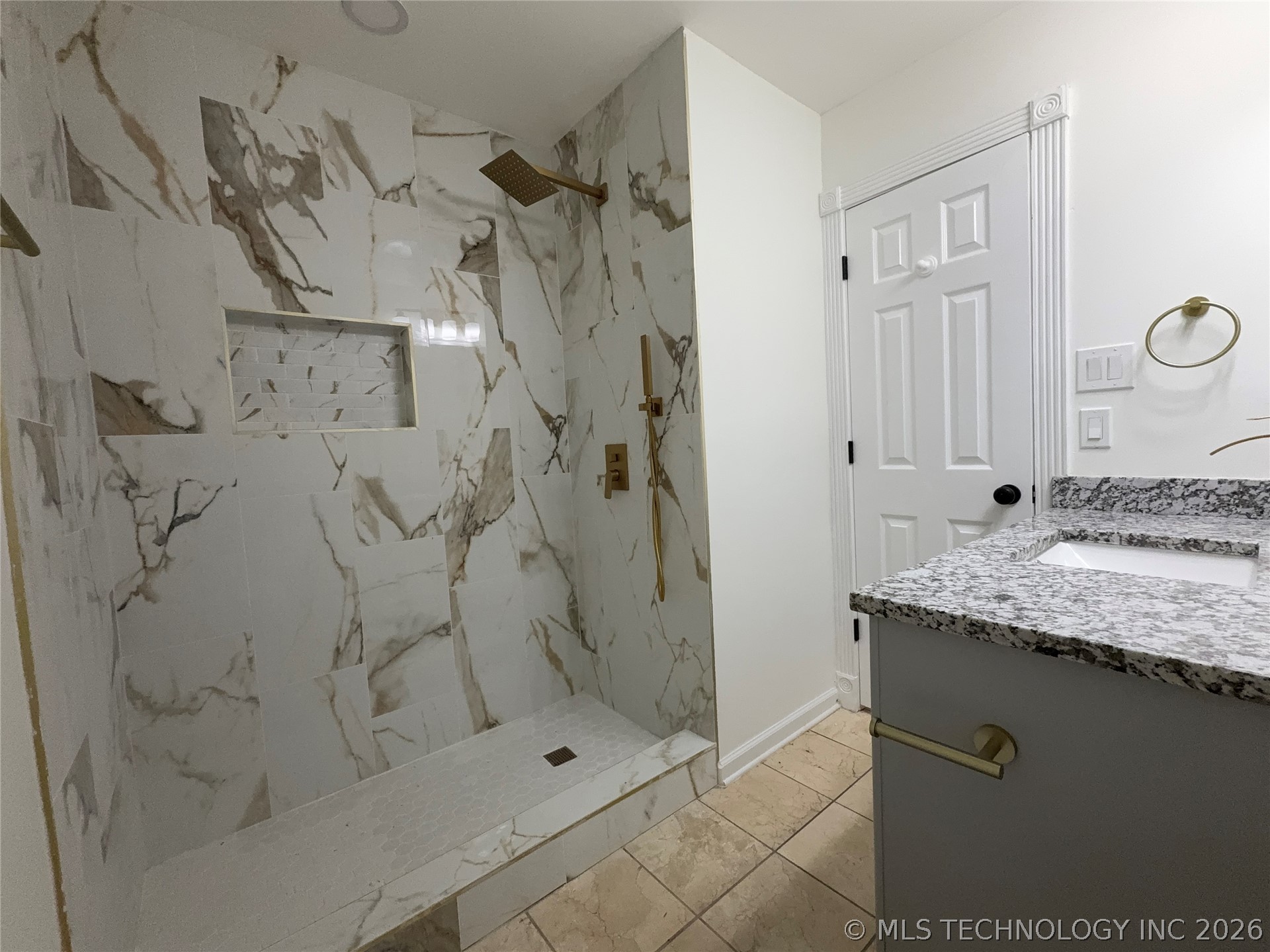 14002 E 36th Street Property Photo 15