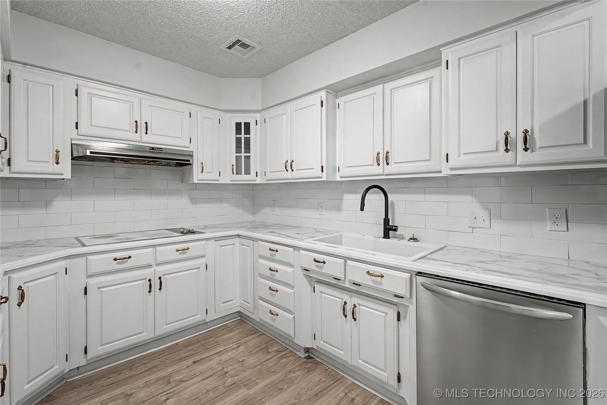 12114 E 21 Place S Property Photo 8