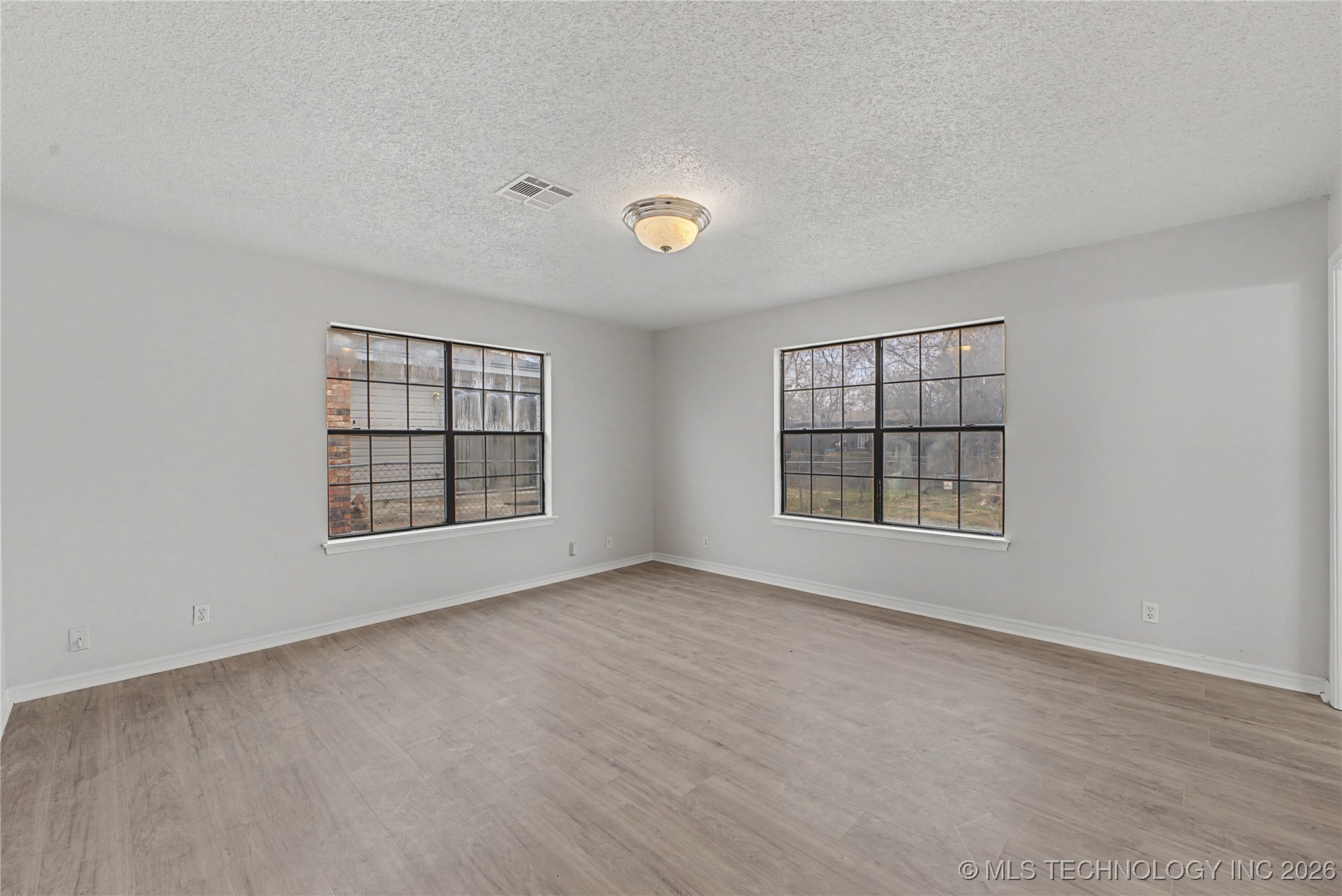 12114 E 21 Place S Property Photo 15