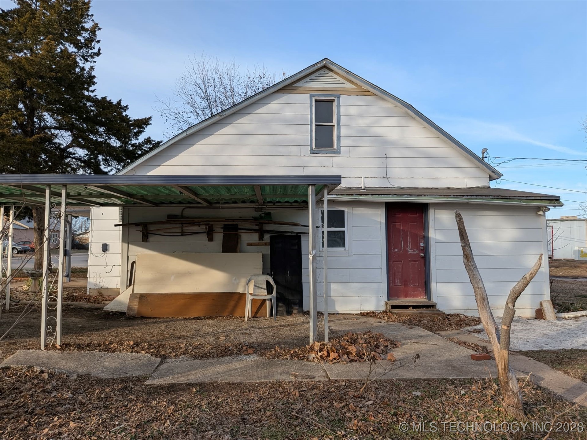 801 S Burdick Street Property Photo 10