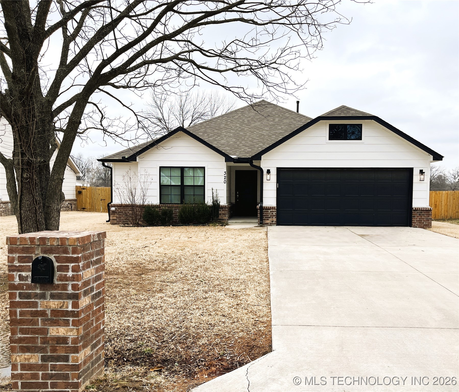 320 Se 6th Street Property Photo 1