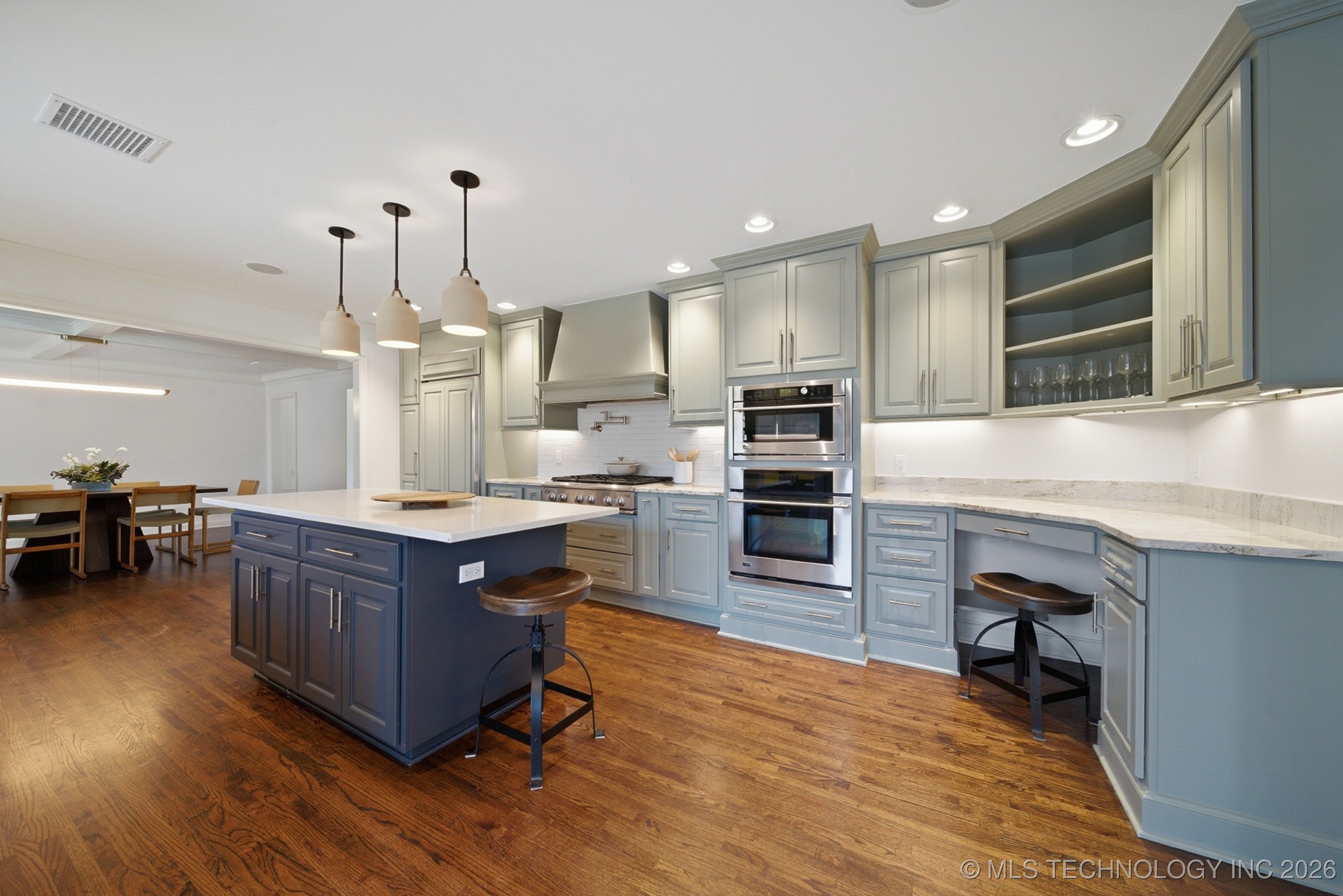 2931 E 39th Street Property Photo 28