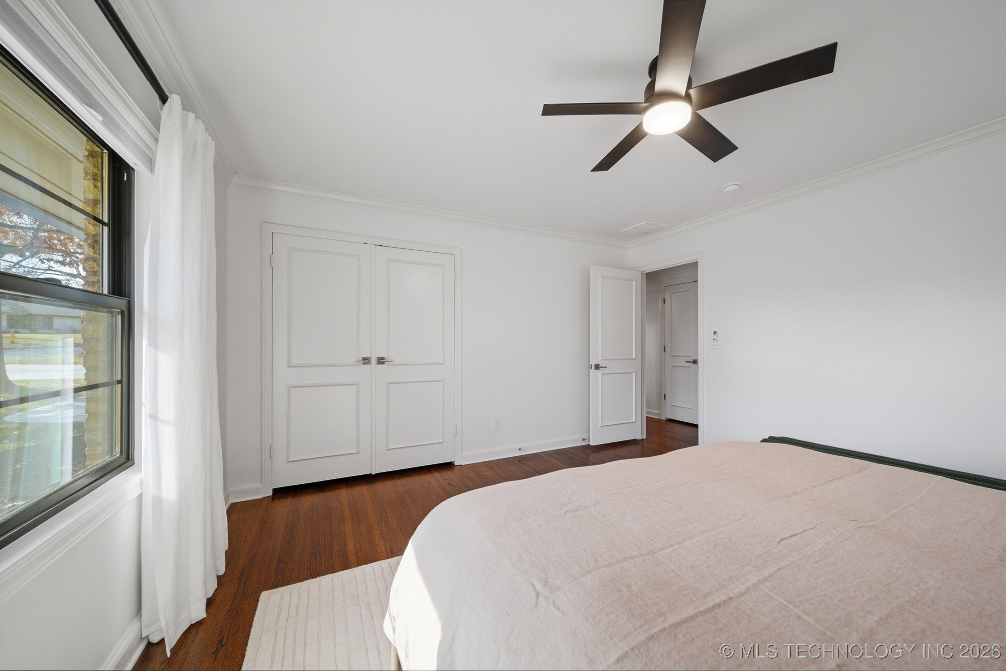 2931 E 39th Street Property Photo 36