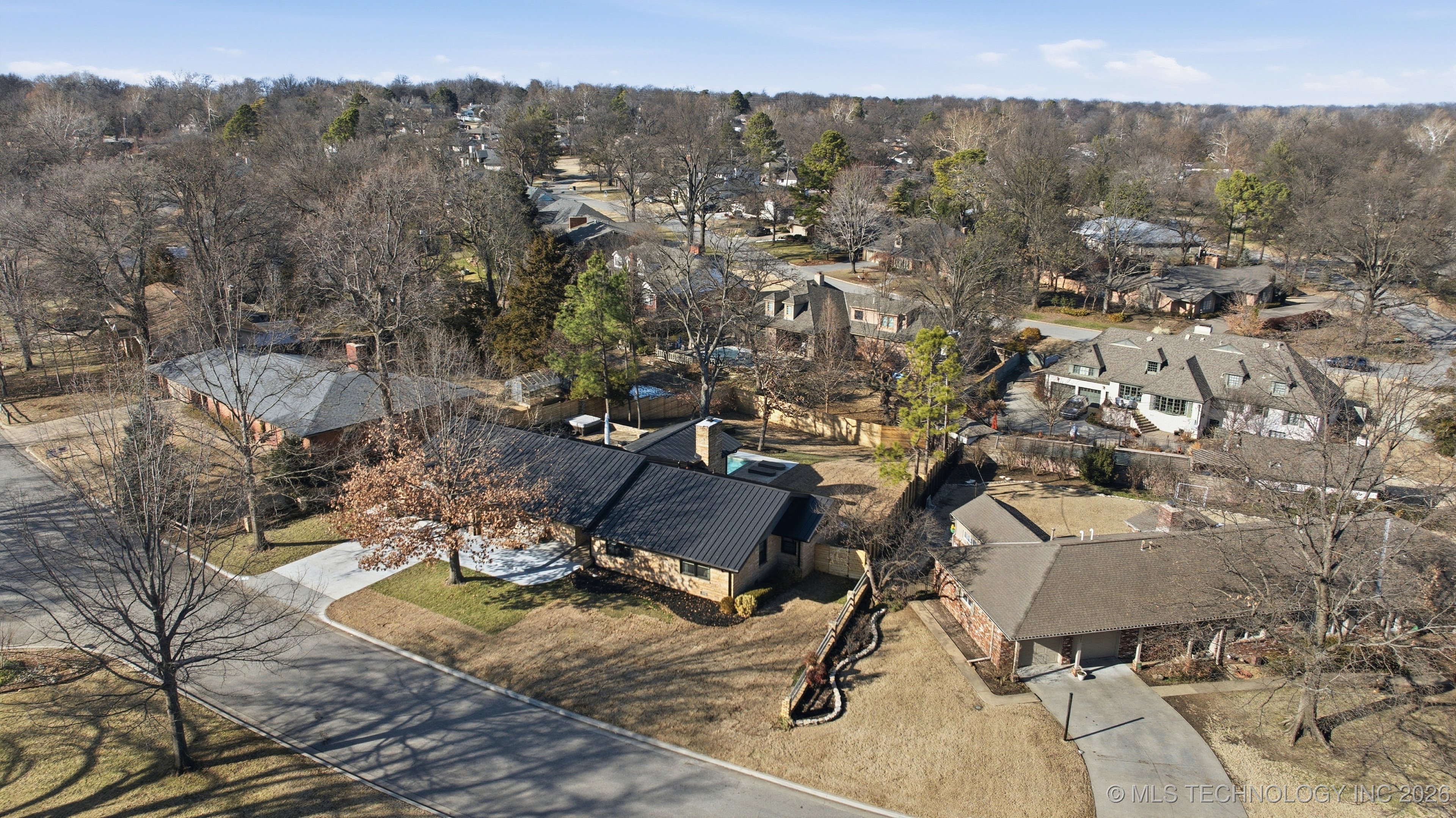 2931 E 39th Street Property Photo 59
