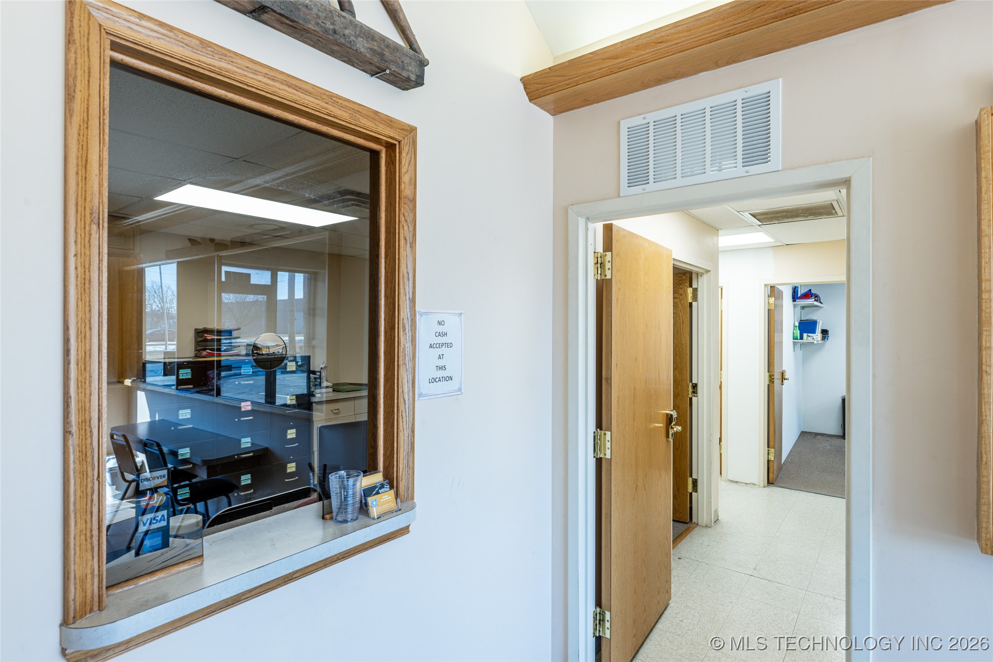 5476 S 108th Avenue E Property Photo 8