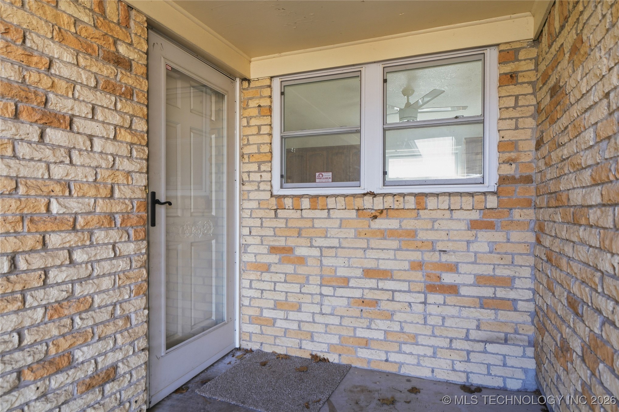 3812 E 36th Street Property Photo 4