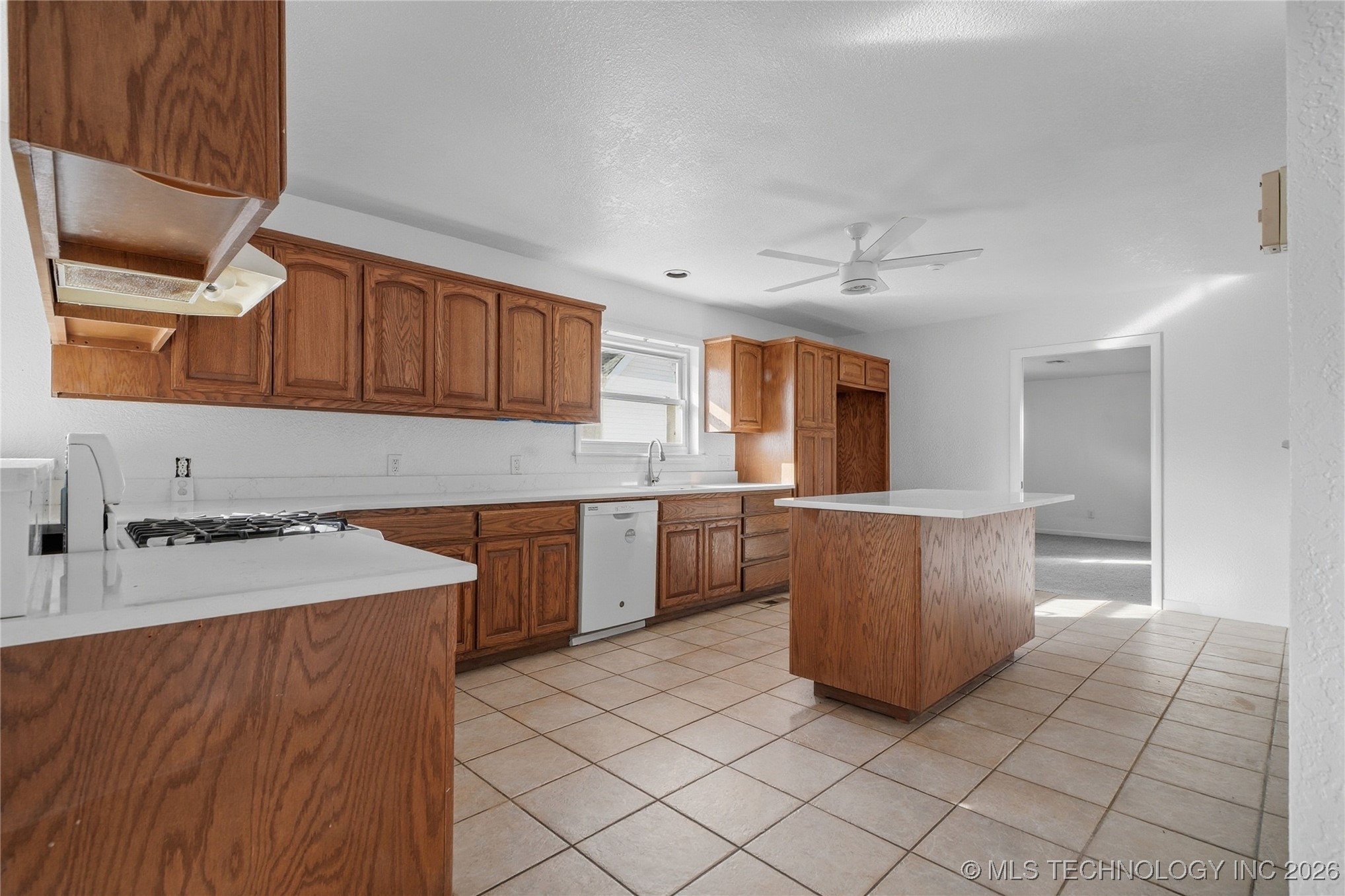 3812 E 36th Street Property Photo 10