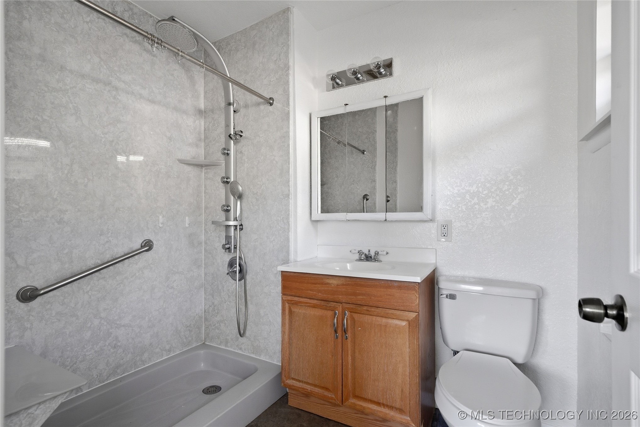 3812 E 36th Street Property Photo 13