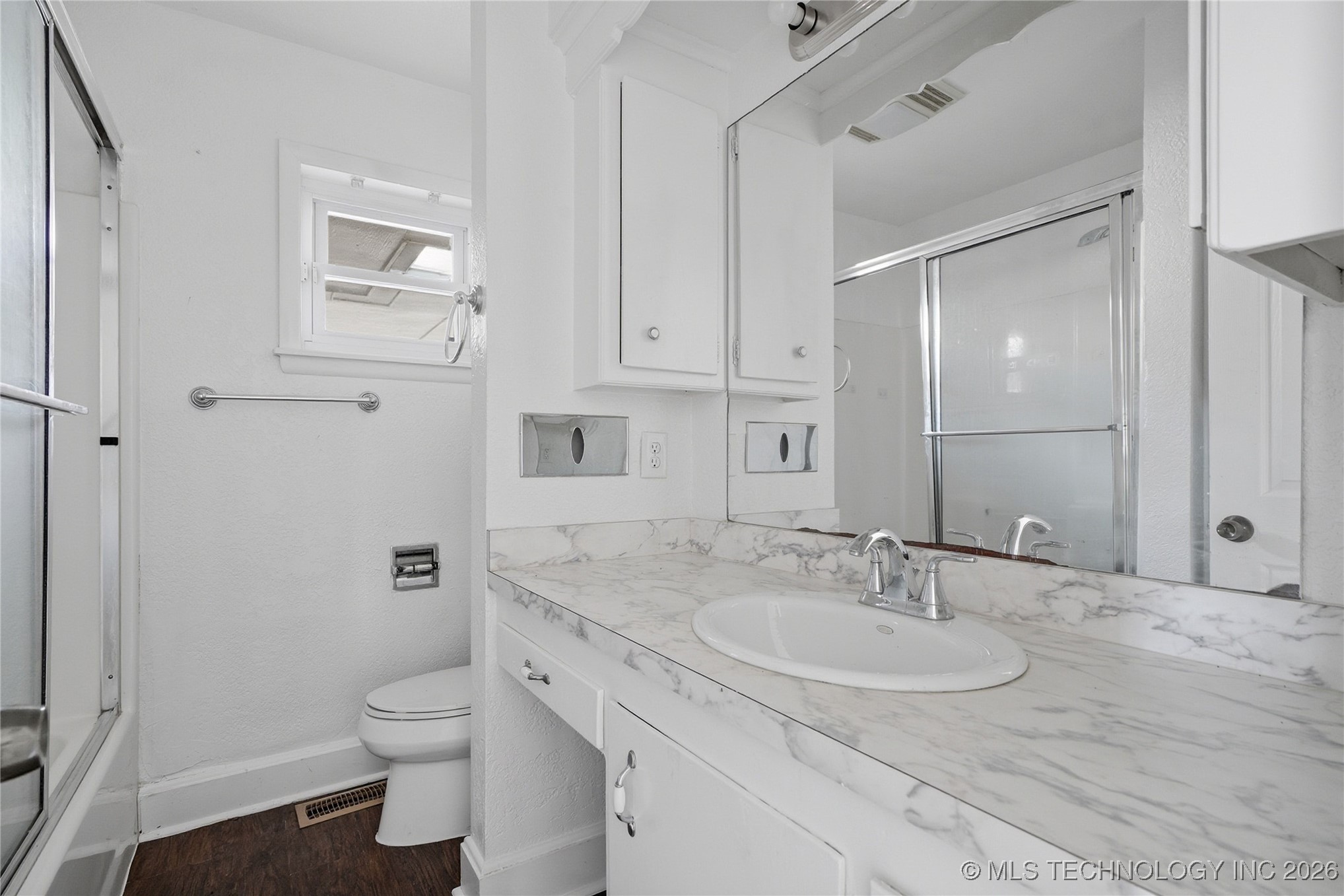 3812 E 36th Street Property Photo 19