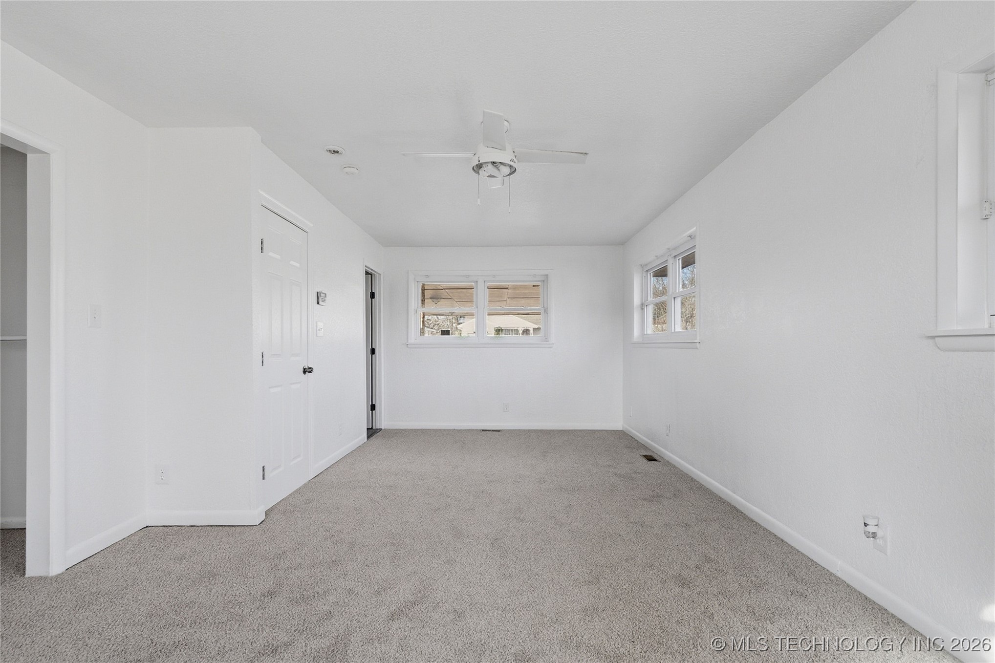 3812 E 36th Street Property Photo 24