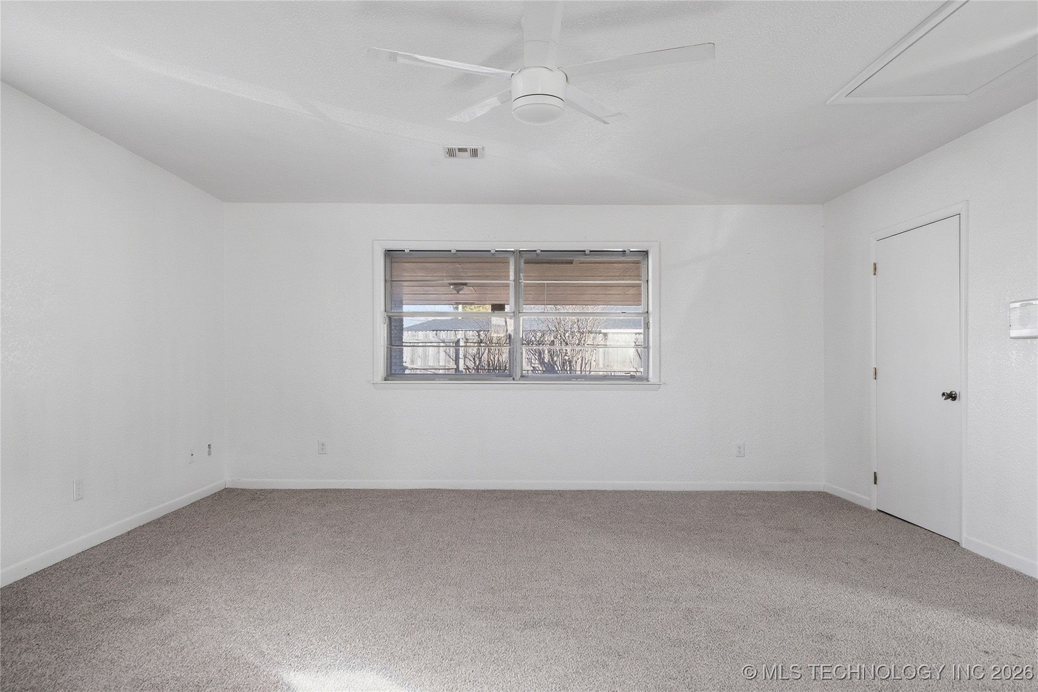 3812 E 36th Street Property Photo 29