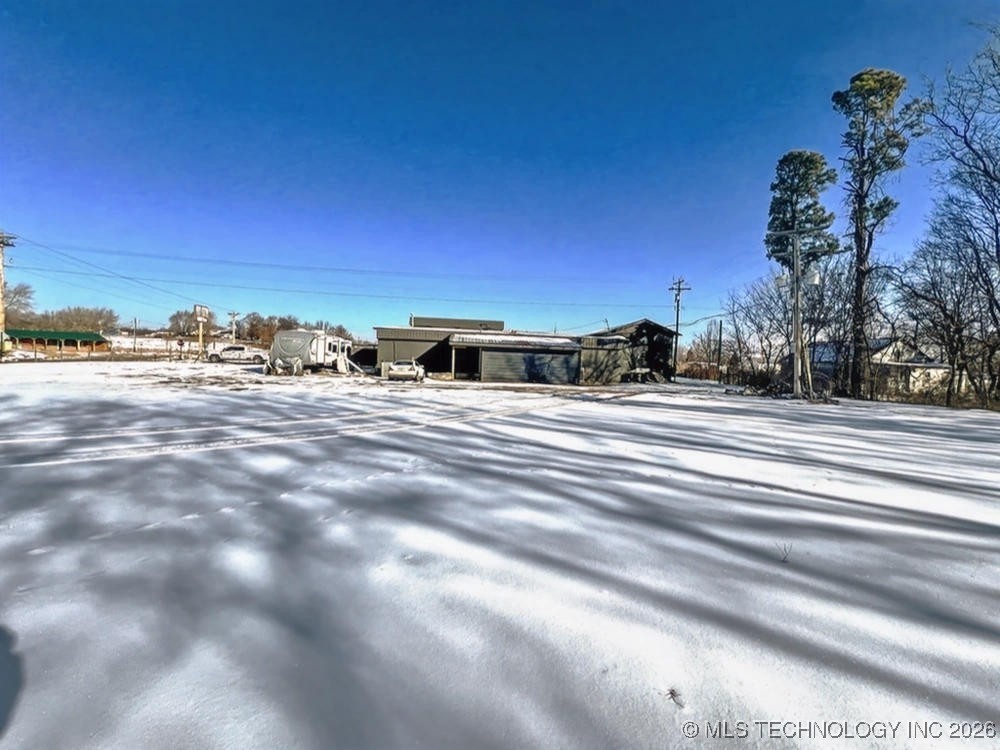 918 W Main Street Property Photo 6