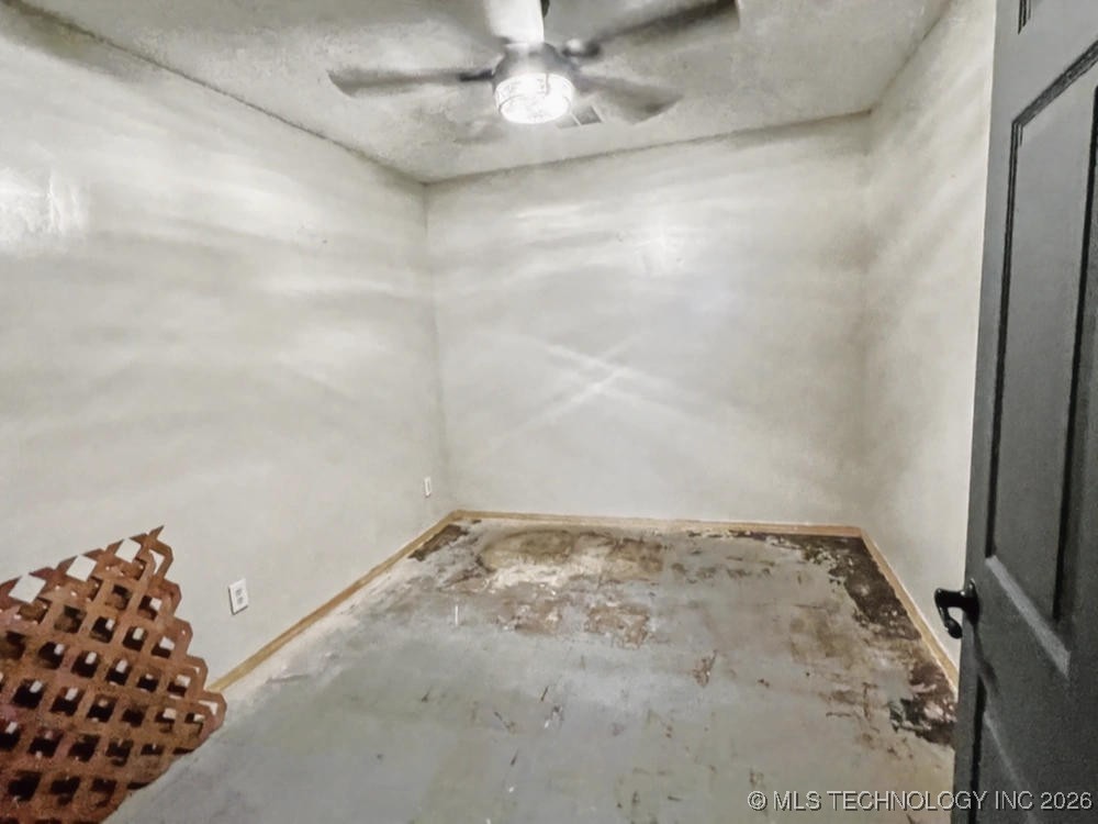 918 W Main Street Property Photo 18