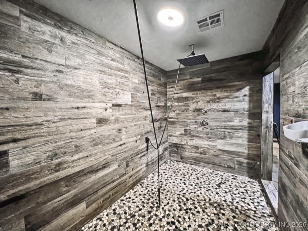 918 W Main Street Property Photo 20