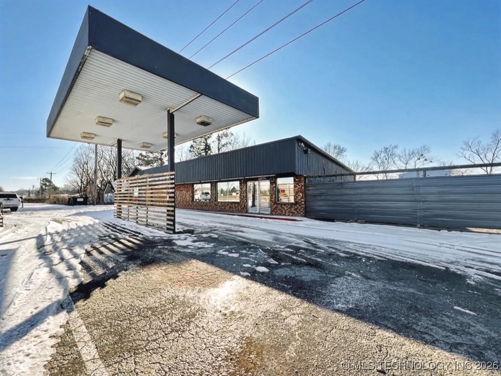 918 W Main Street Property Photo 44