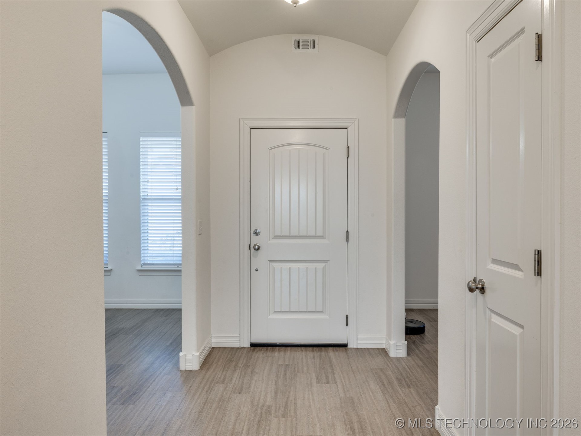 7315 E Oak Ridge Street Property Photo 8