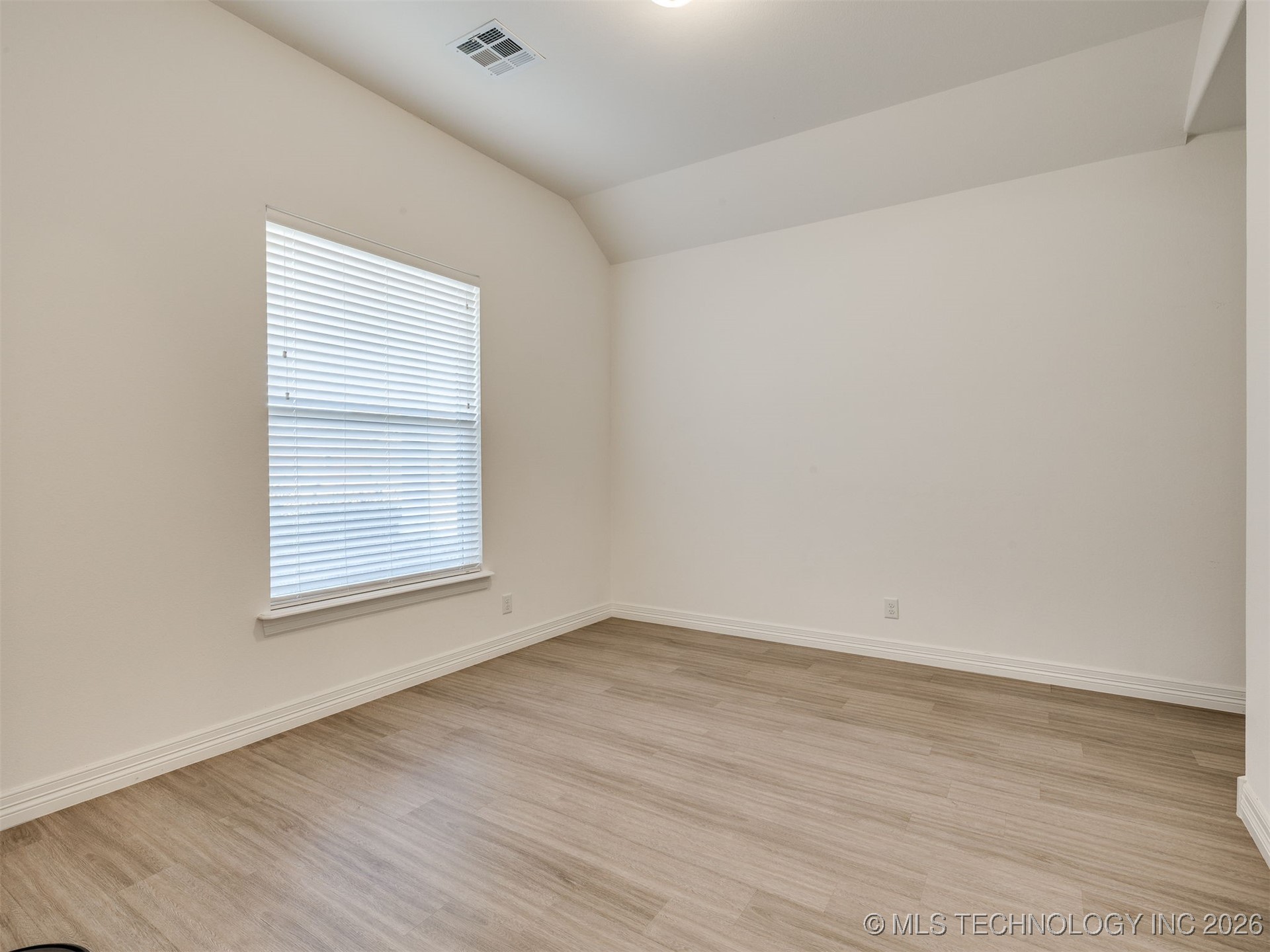 7315 E Oak Ridge Street Property Photo 12