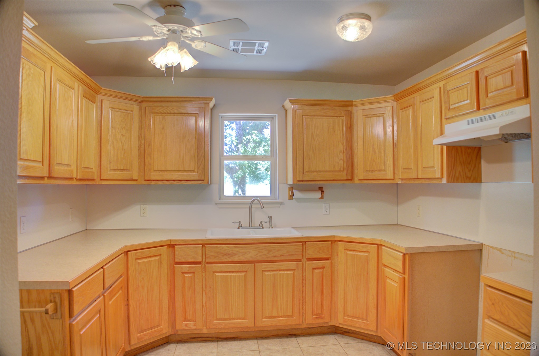 1709 Caddo Street Property Photo 22