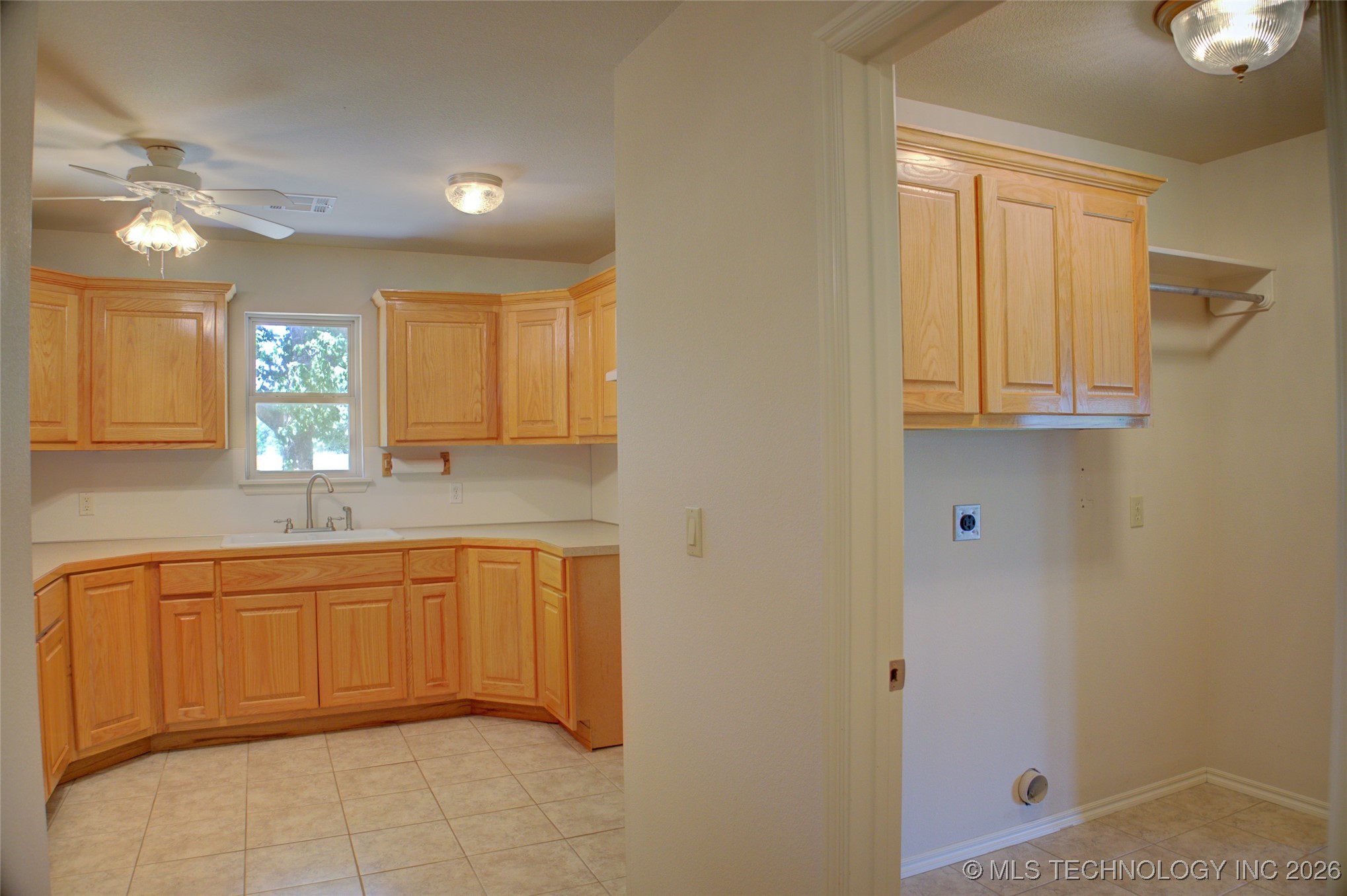 1709 Caddo Street Property Photo 24