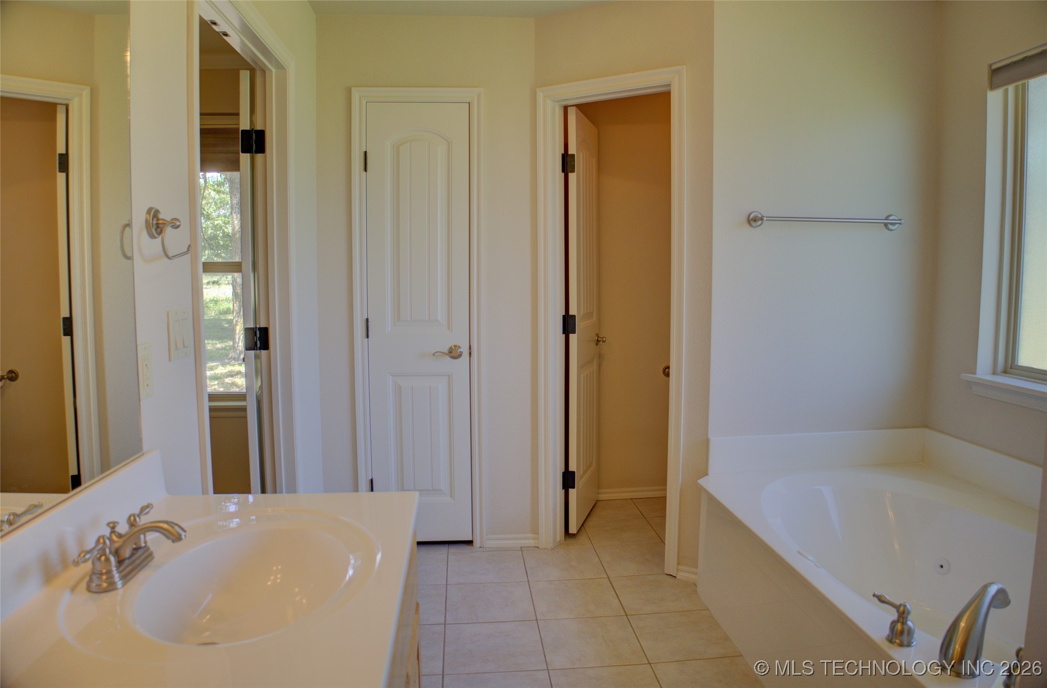 1709 Caddo Street Property Photo 35