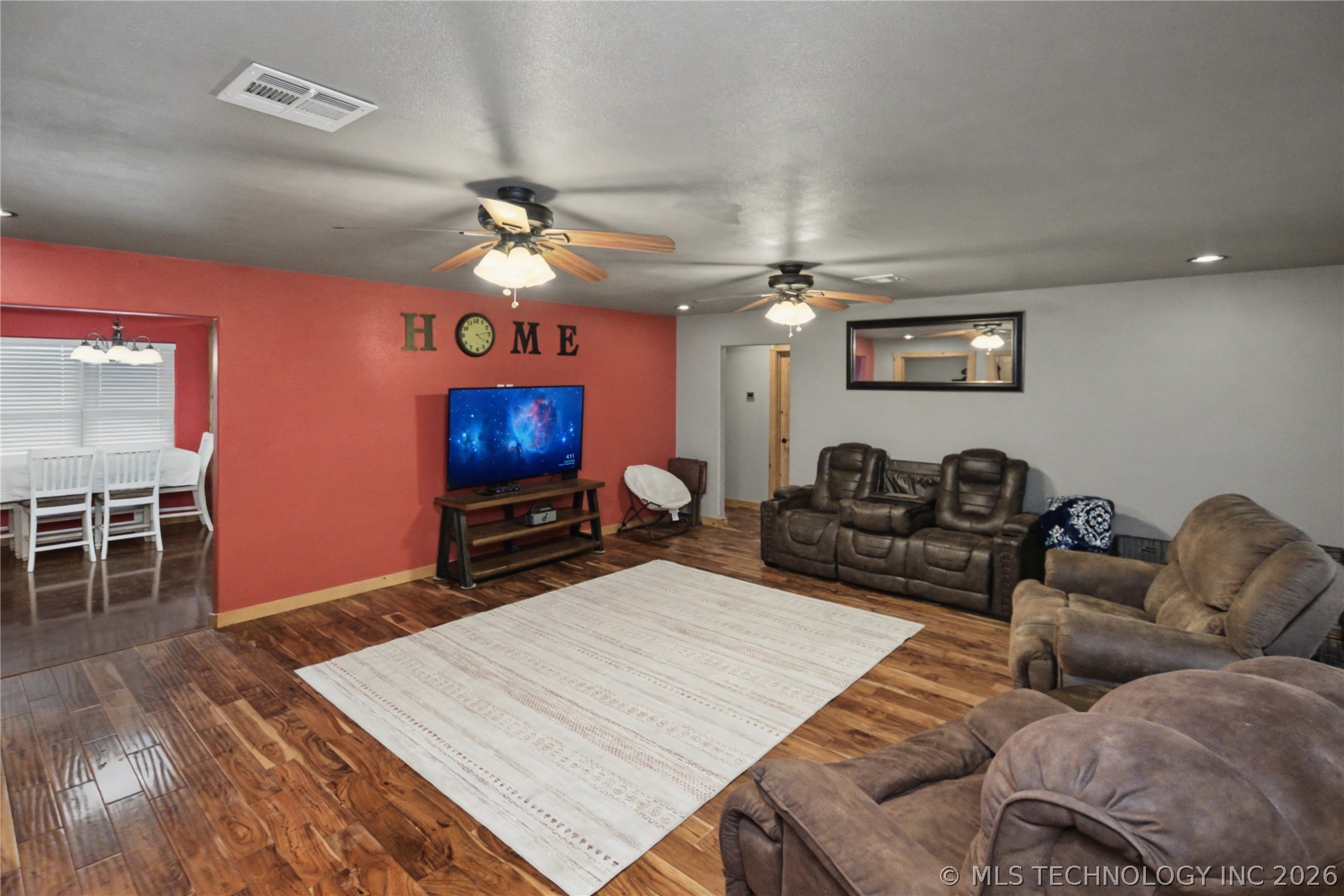 9754 N 510 Road Property Photo 3