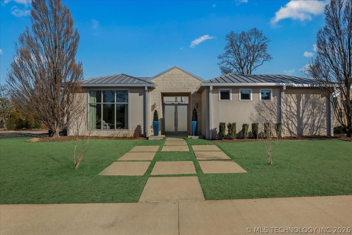 2814 E 31st Street Property Photo 1