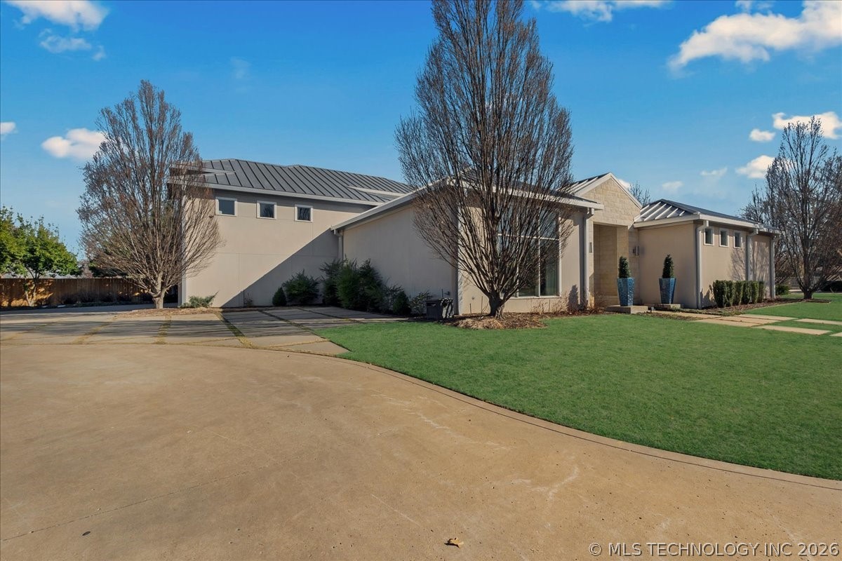 2814 E 31st Street Property Photo 4