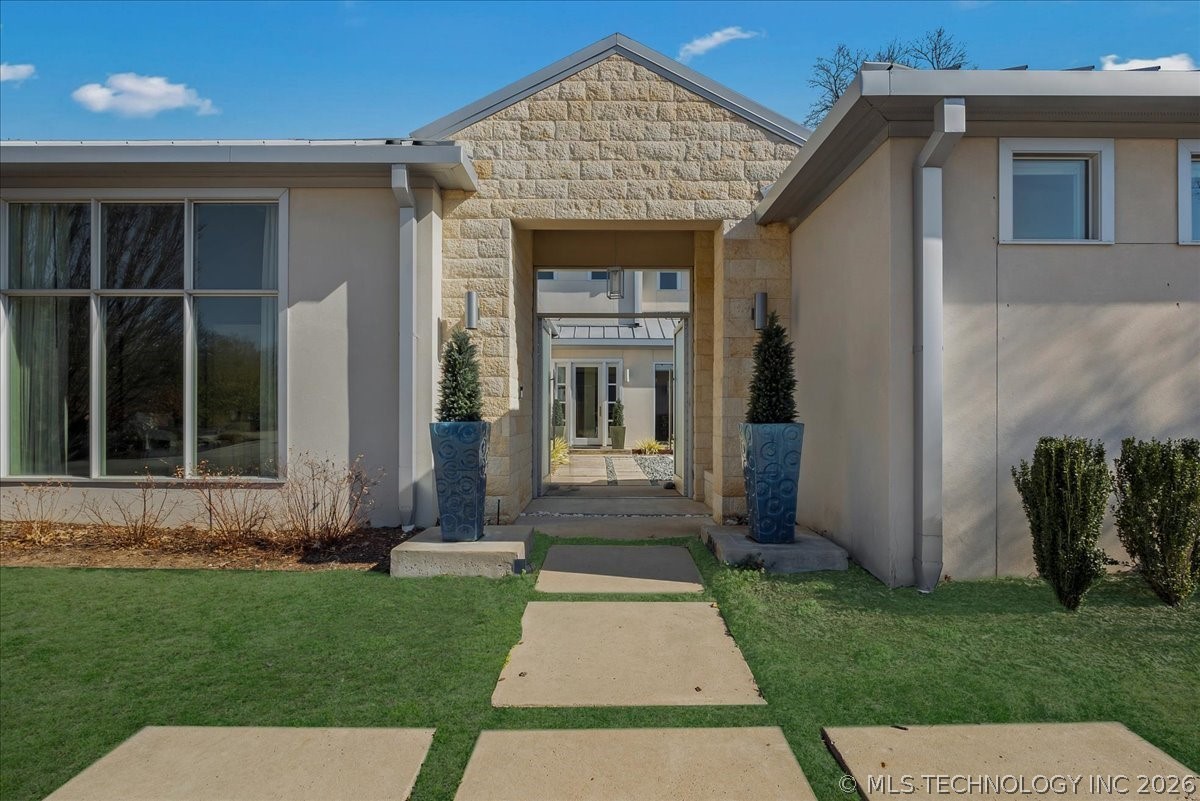 2814 E 31st Street Property Photo 5