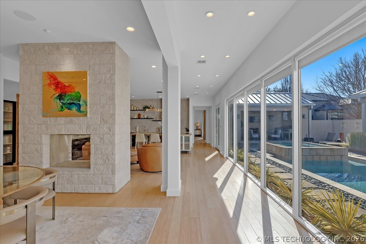 2814 E 31st Street Property Photo 9