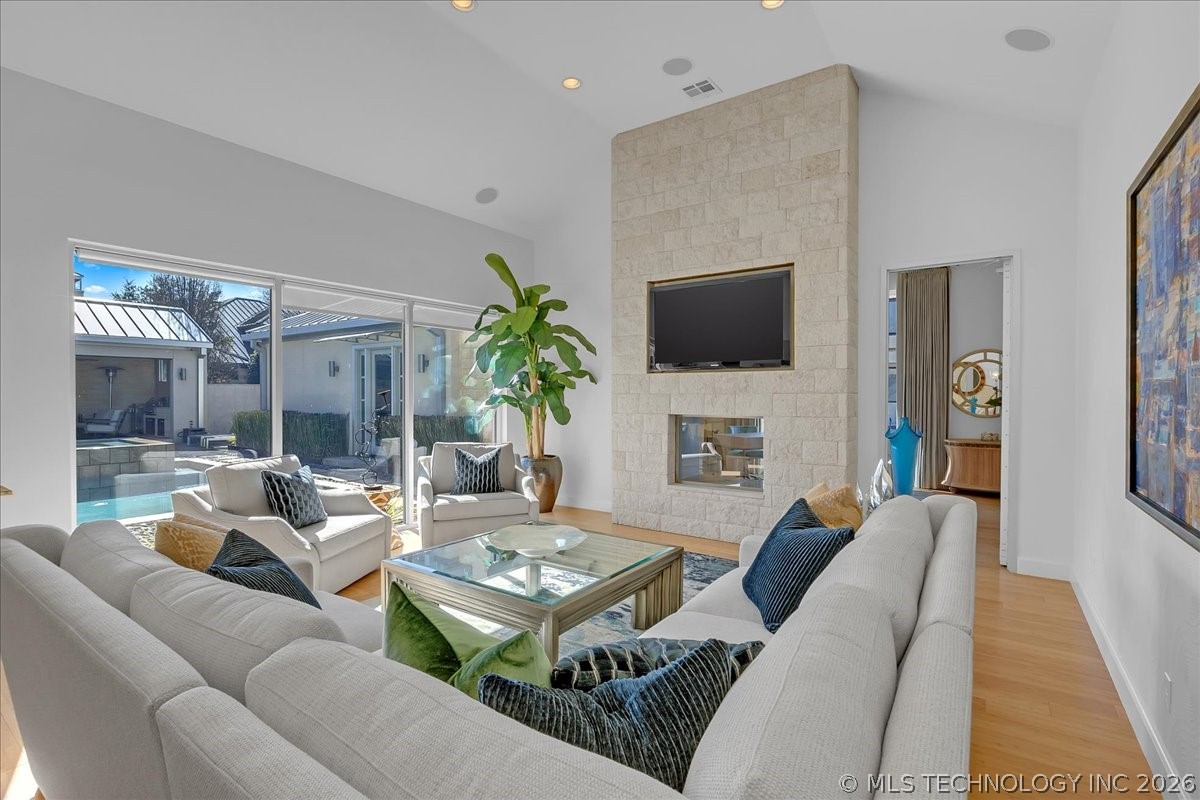 2814 E 31st Street Property Photo 14