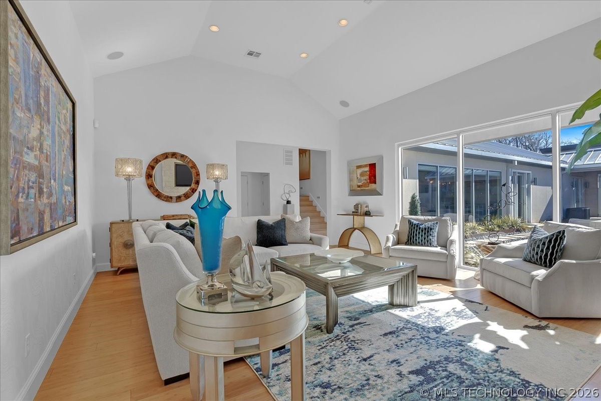 2814 E 31st Street Property Photo 16