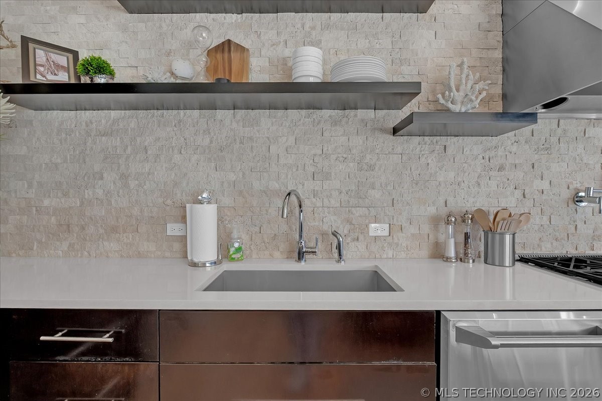 2814 E 31st Street Property Photo 30