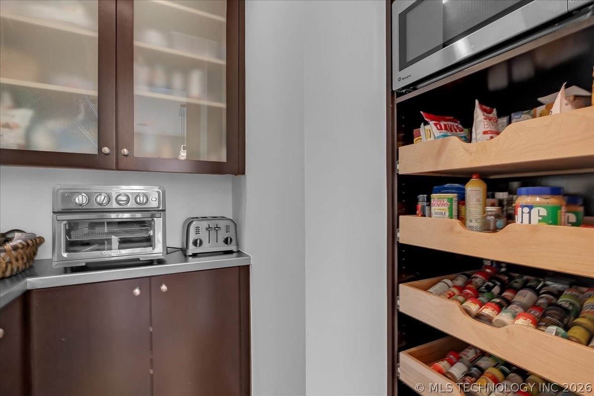 2814 E 31st Street Property Photo 35