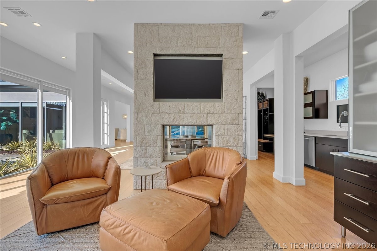 2814 E 31st Street Property Photo 39