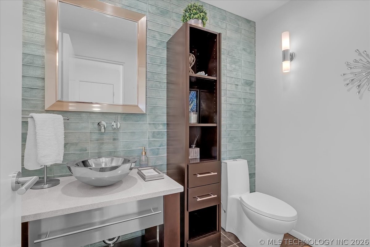 2814 E 31st Street Property Photo 45