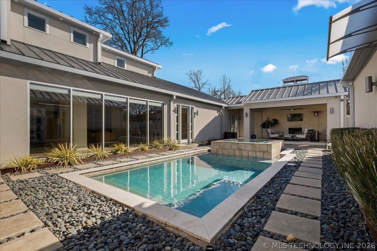 2814 E 31st Street Property Photo 70