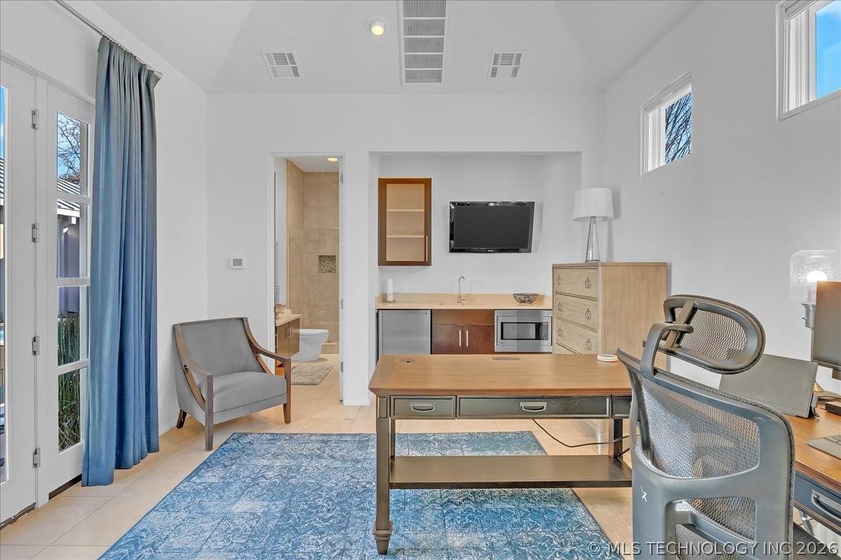 2814 E 31st Street Property Photo 78