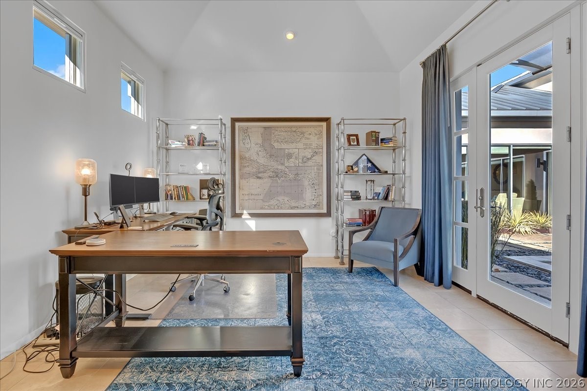 2814 E 31st Street Property Photo 79