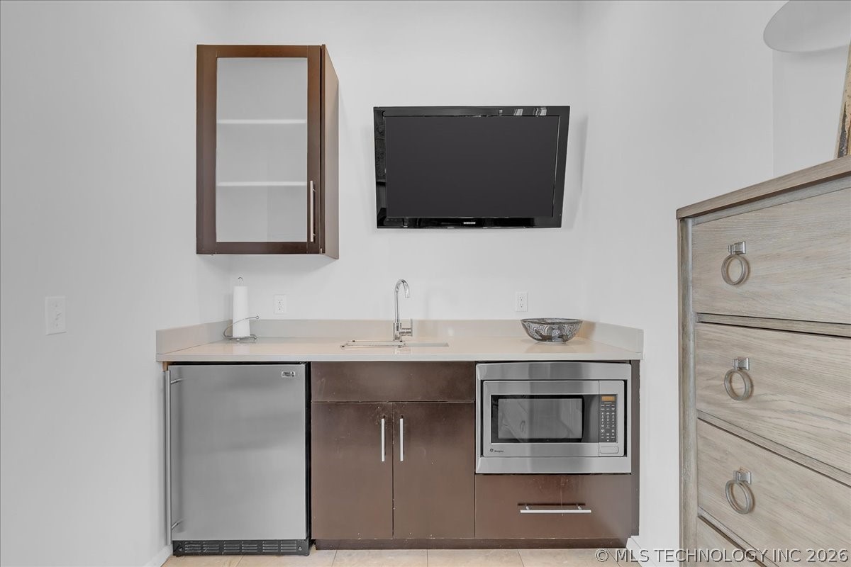 2814 E 31st Street Property Photo 80