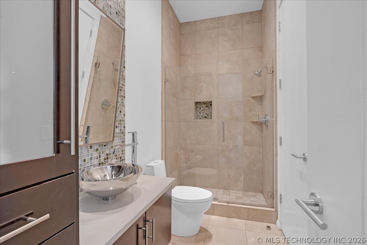 2814 E 31st Street Property Photo 82