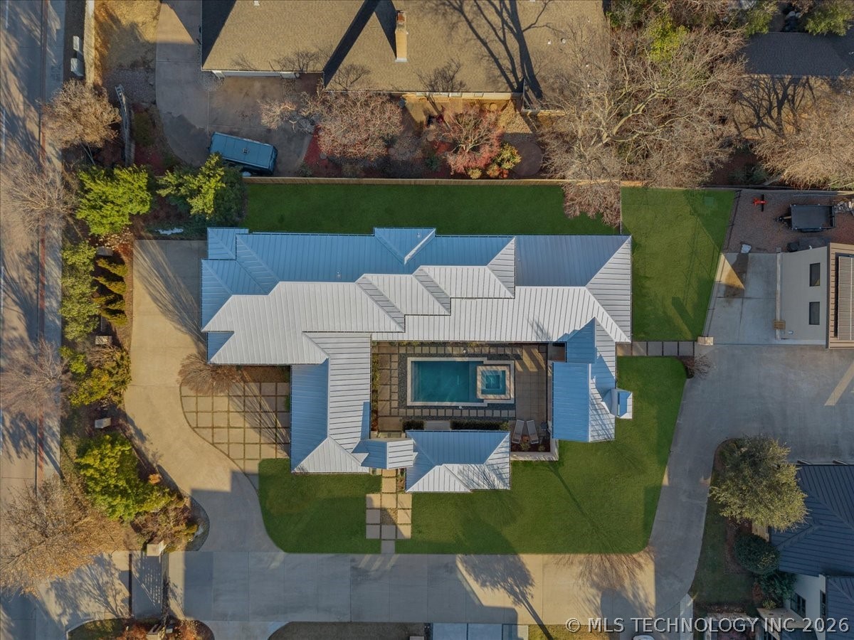 2814 E 31st Street Property Photo 86