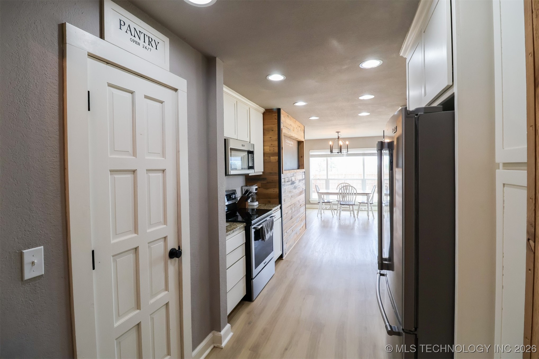 12111 W 66th Place S Property Photo 14